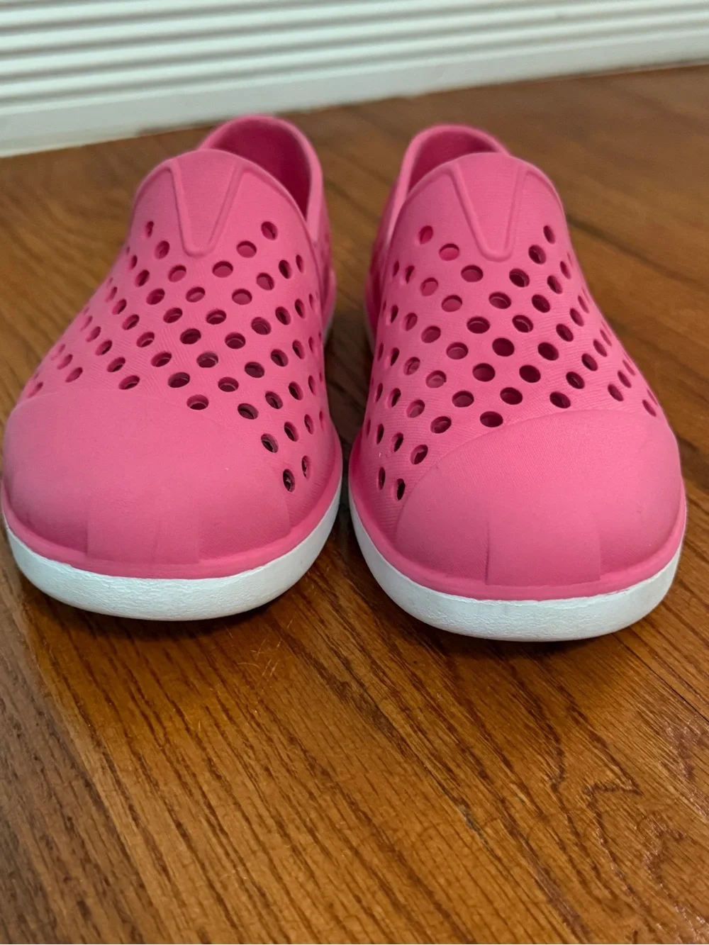 TOMS Pink Water Shoes Slip-On Sneakers Youth Size 11 Summer Beach Pool